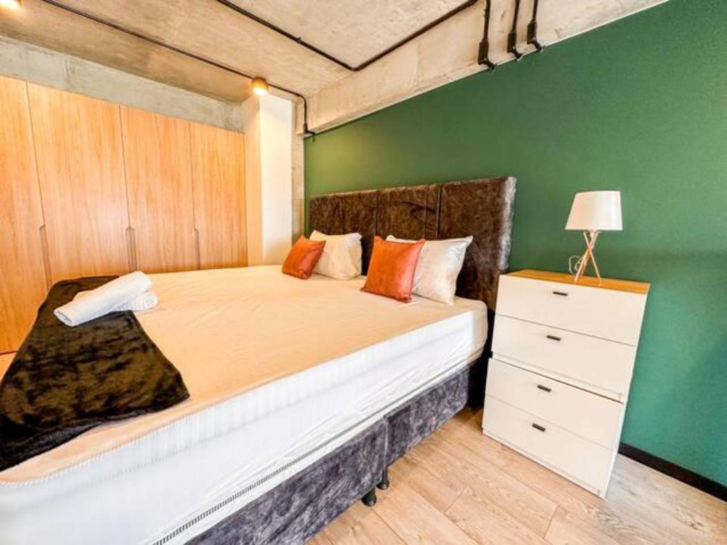 Apartment Skyline - Elegant Living With Coworking & Scenic Views Bogotá