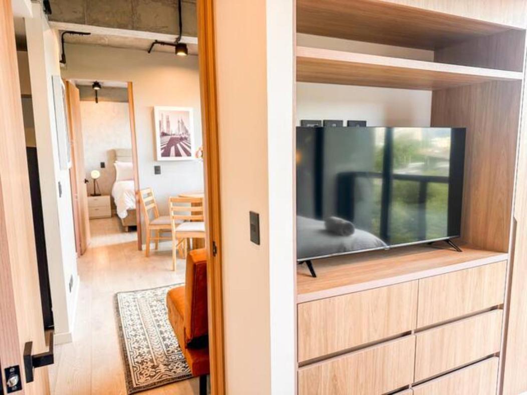 Skyline - Elegant Living With Coworking & Scenic Views Apartment Bogotá